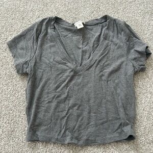Grey cropped ribbed tee
